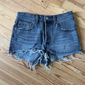 Levi’s 501 Cut Off Shorts
